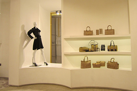 Versace Boutique, Yuda, China